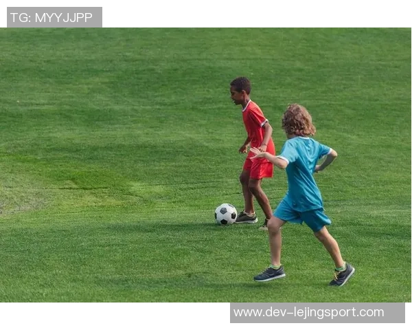 洋人街足球公园:体验多元文化与激情足球的完美结合之地